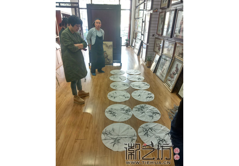 中山书画院院长谢克谦老师于徽艺坊现场作竹子铁画画稿照片2 中山书画院院长谢克谦老师于徽艺坊现场作竹子铁画画稿照片2