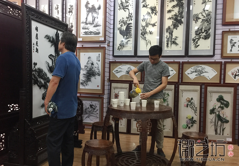 2017.6.13芜湖铁画人才培养培训班学员来徽艺坊参观学习1-1 2017.6.13芜湖铁画人才培养培训班学员来徽艺坊参观学习1-1