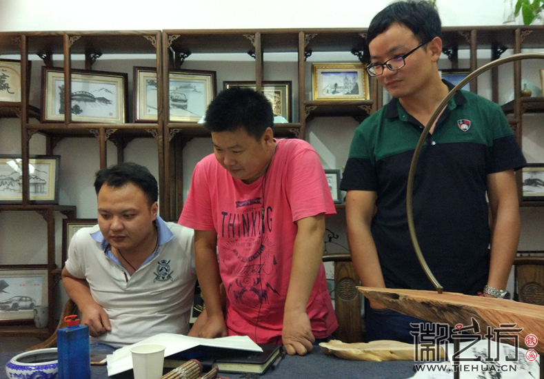 学员听得入了神 学员听得入了神