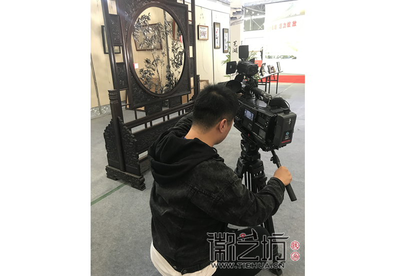徽艺坊铁画参展合肥文博会 (2) 徽艺坊铁画参展合肥文博会 (2)