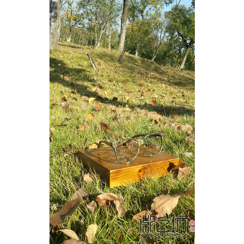 章正贵铁艺小品《感恩》 (3) 章正贵铁艺小品《感恩》 (3)