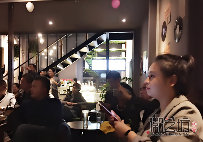 徽艺坊铁画团队齐聚黑云创意谷跟随韩会玲老师学习形象管理 (6) 徽艺坊铁画团队齐聚黑云创意谷跟随韩会玲老师学习形象管理 (6)