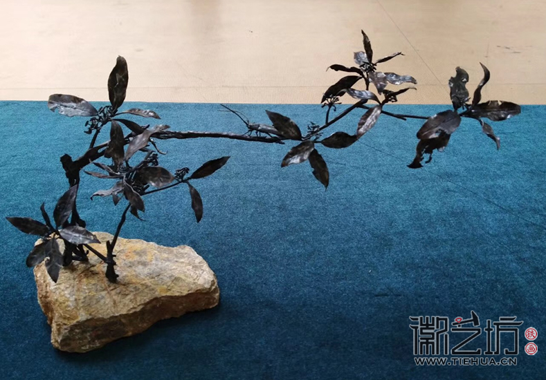 2017.10.17徽艺坊设计总监李伶带你一起走进“芜湖铁画艺术人才培养项目”学员结业作品展 (7) 2017.10.17徽艺坊设计总监李伶带你一起走进“芜湖铁画艺术人才培养项目”学员结业作品展 (7)