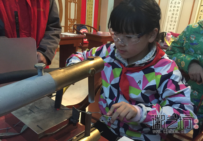 镜湖小学铁画第四课 (12) 镜湖小学铁画第四课 (12)