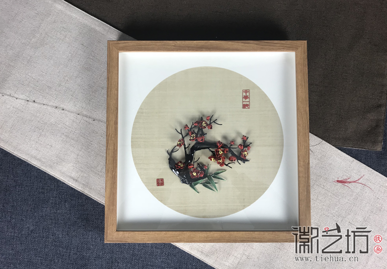 红梅原木框装饰铁画9 红梅原木框装饰铁画9