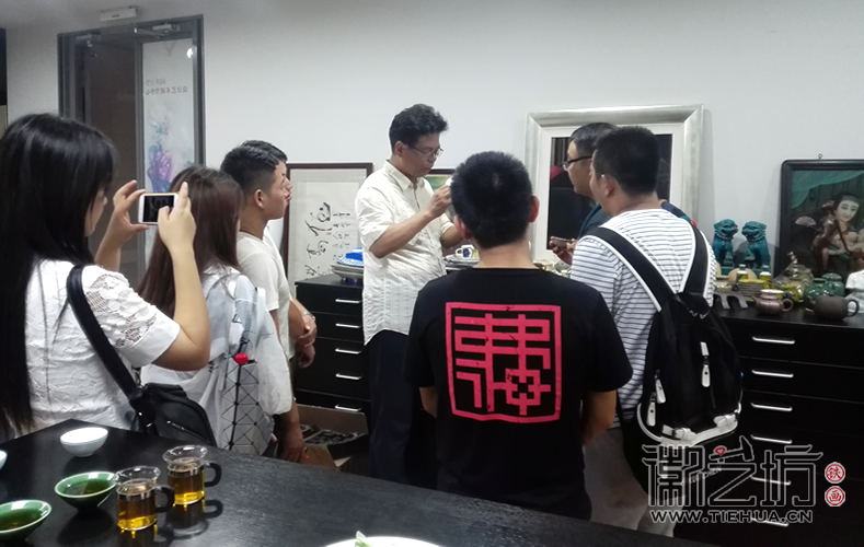 在林家阳教授的办公室 3 在林家阳教授的办公室 3