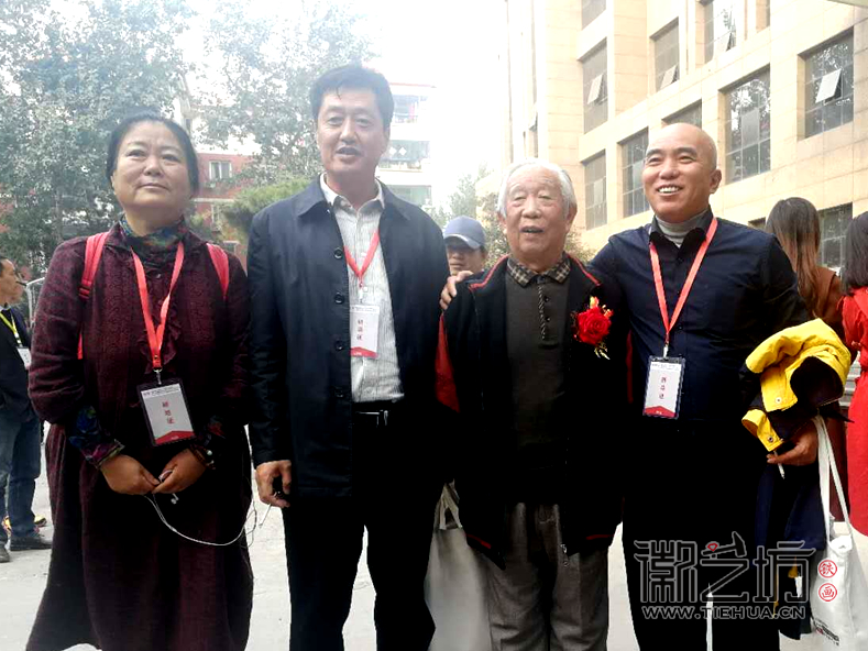 徽艺坊魏民春河北美院参加第六届泥塑研培班 (18) 徽艺坊魏民春河北美院参加第六届泥塑研培班 (18)